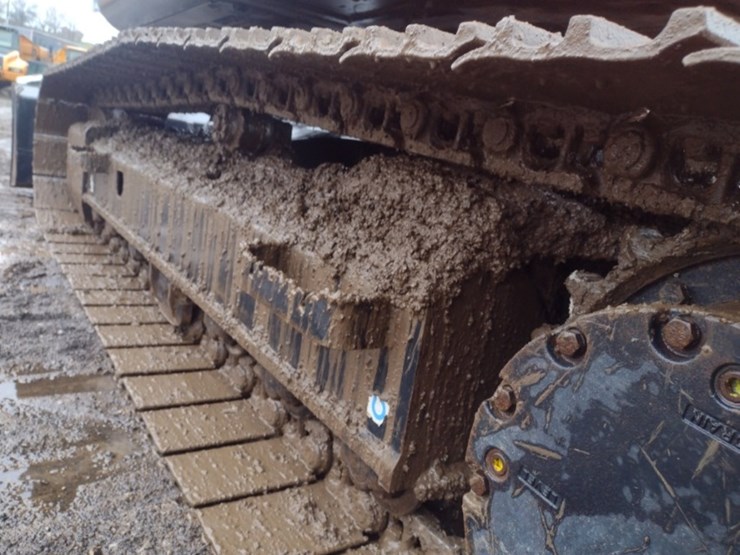 hitachi-zx135us-6-image-27