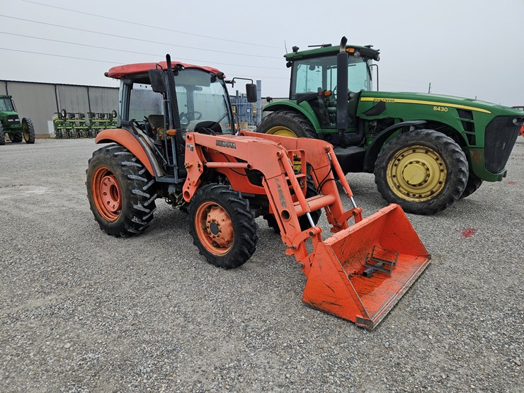 2008-kubota-m7040-image-1