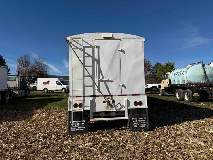 agri-trader-hopper-bottom-image-3