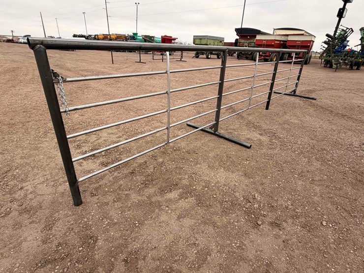 free-standing-panel-image-4