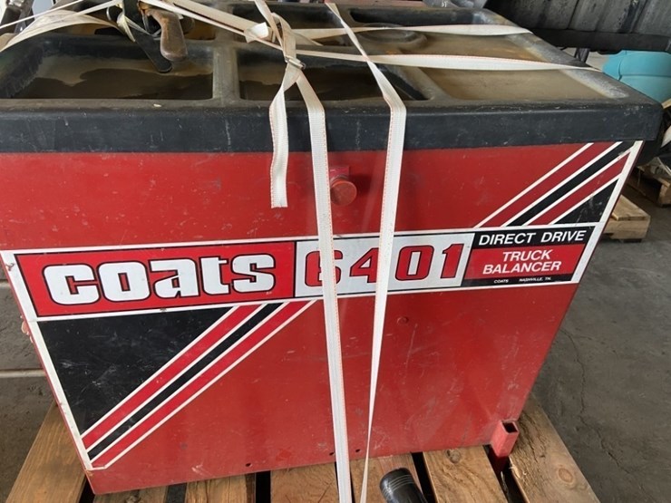 coats-6401-direct-drive-wheel-balancer-image-9