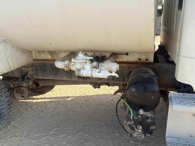 2019-ledwell-tank-image-9