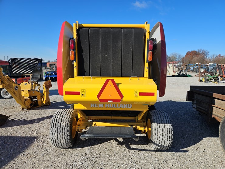 2022-new-holland-450-image-9