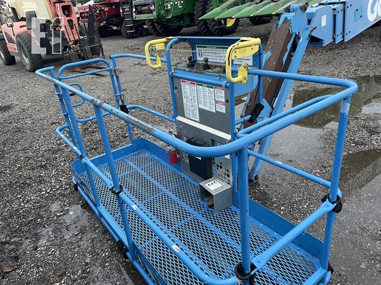 2008-genie-s85-image-3