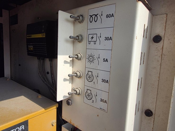 2019-caterpillar-xq35-image-4