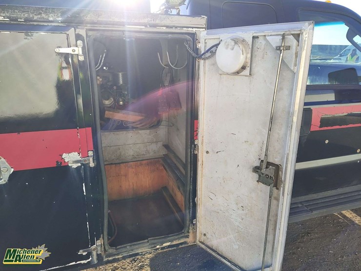 2008-ford-f550-image-19