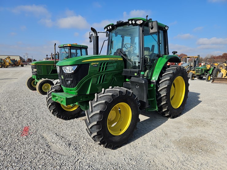 2024-john-deere-6140m-image-1