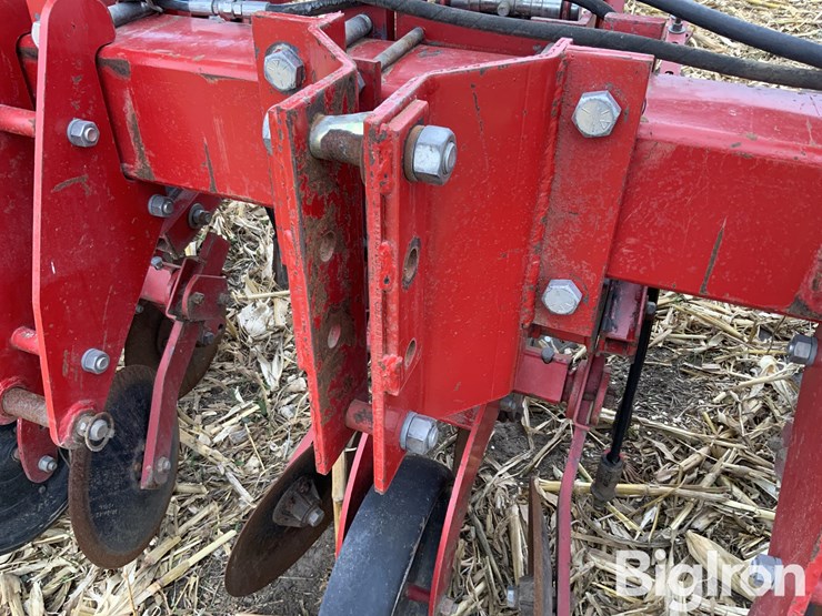 krause-4712df3-12r30-cultivator-image-14