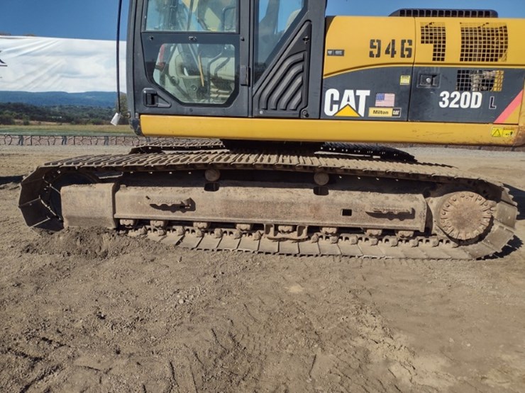 caterpillar-320dl-image-30