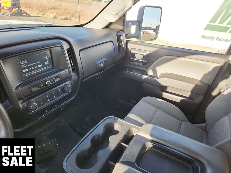 2018-gmc-sierra-2500hd-image-15