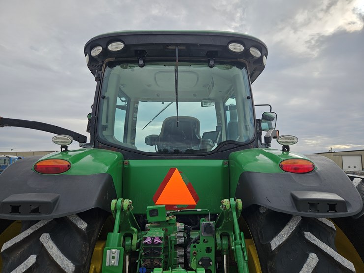 2014-john-deere-8345r-image-9