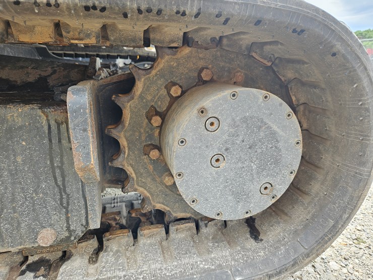 2019-bobcat-e63-image-16