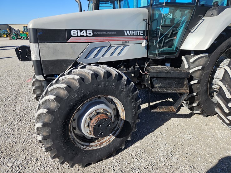 #203305-•-1995-white-6145-tractor-image-3