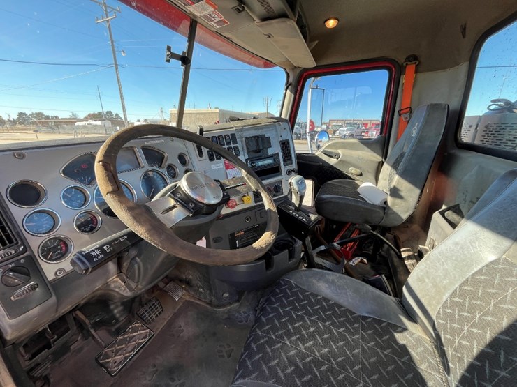 2013-mack-chu613-image-7