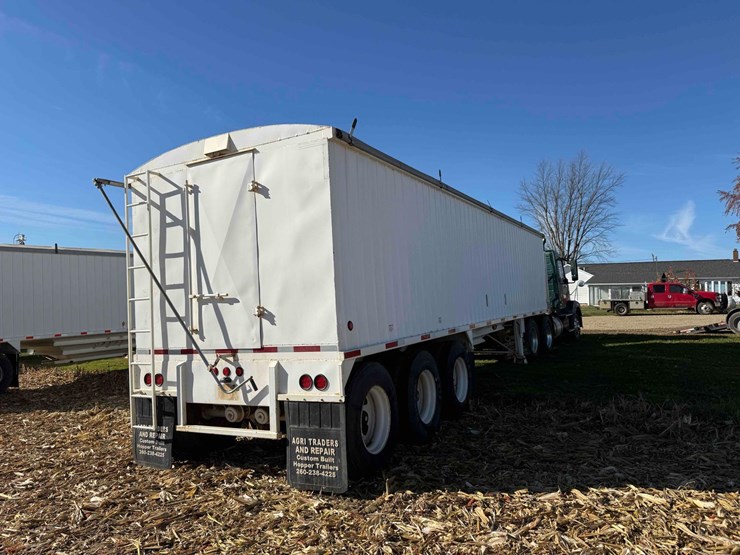 agri-trader-hopper-bottom-image-4