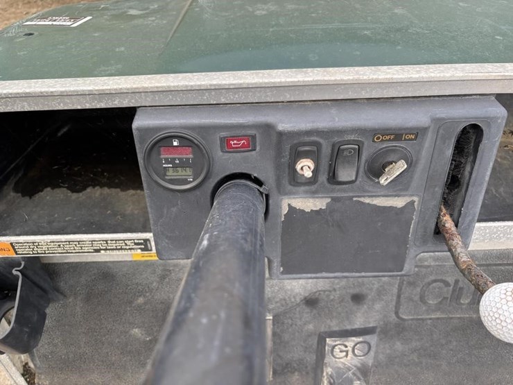 2012-club-car-turf-2-image-11