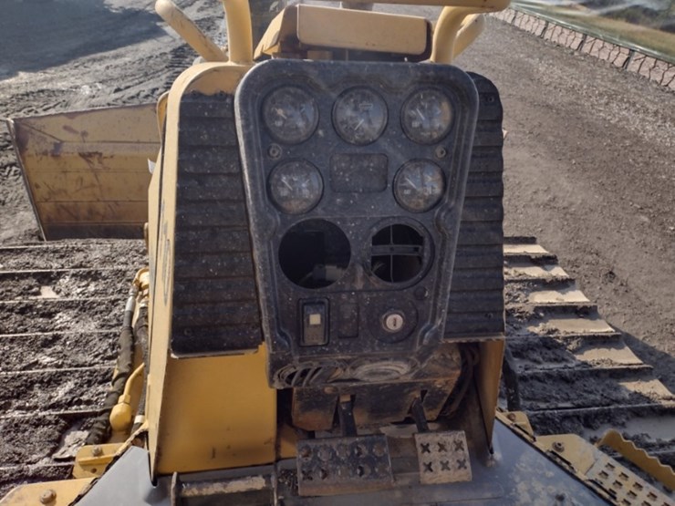 2004-caterpillar-d5g-lgp-image-7