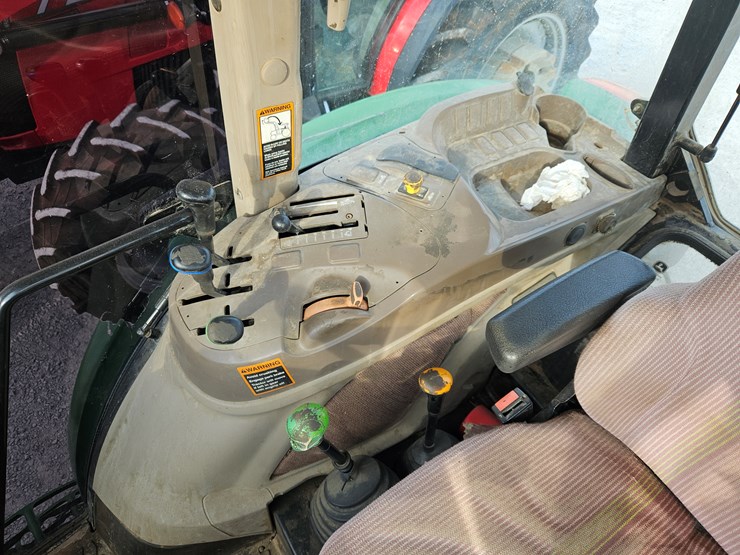 2014-john-deere-6115d-image-8