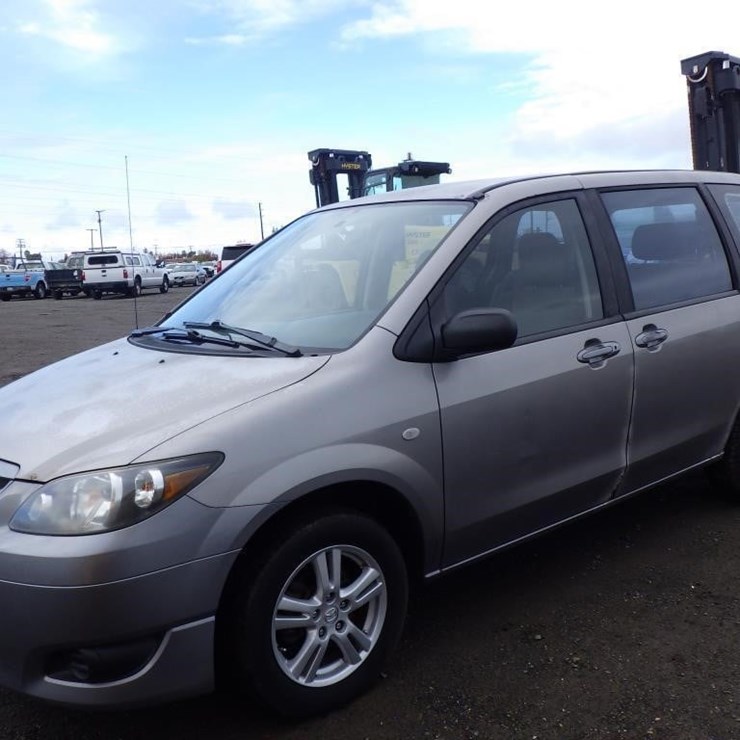 2005 MAZDA MPV