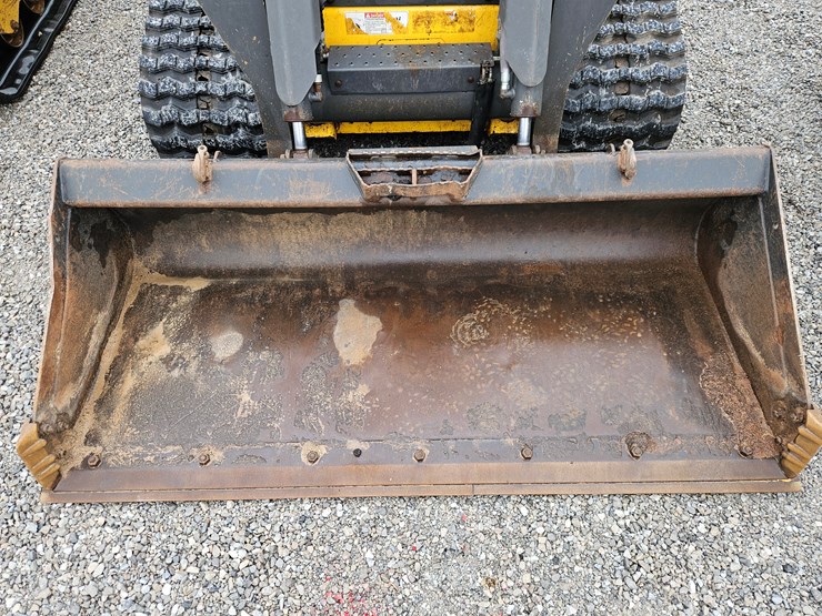 2019-new-holland-c245-image-3