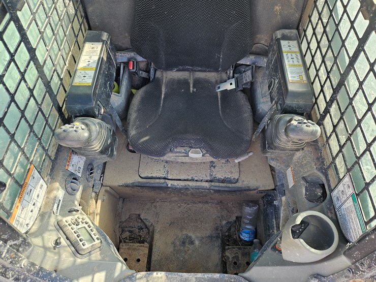 2020-bobcat-t870-image-10