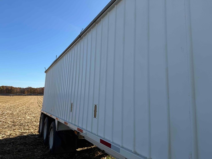 agri-trader-hopper-bottom-image-7