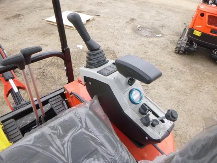 2025-tpm-16-hydraulic-excavator-image-22