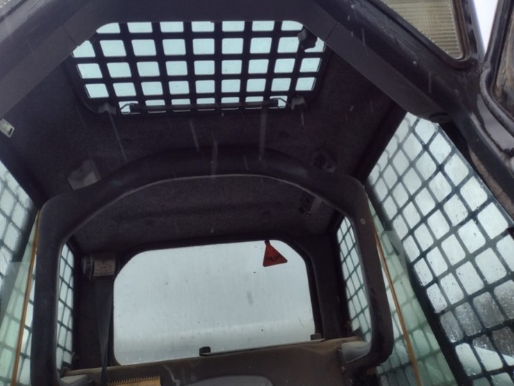 bobcat-s300-image-13