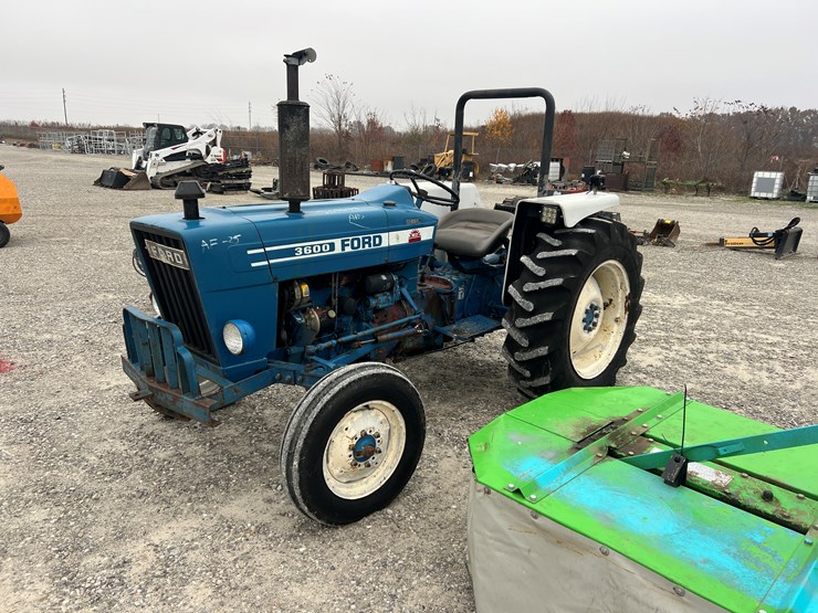 1975-ford-3600-image-15