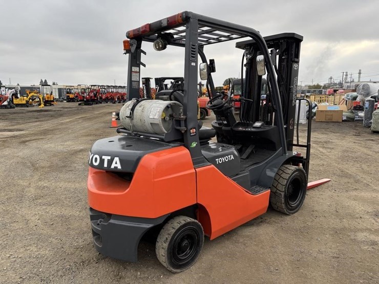 2018-toyota-8fgu25-image-3