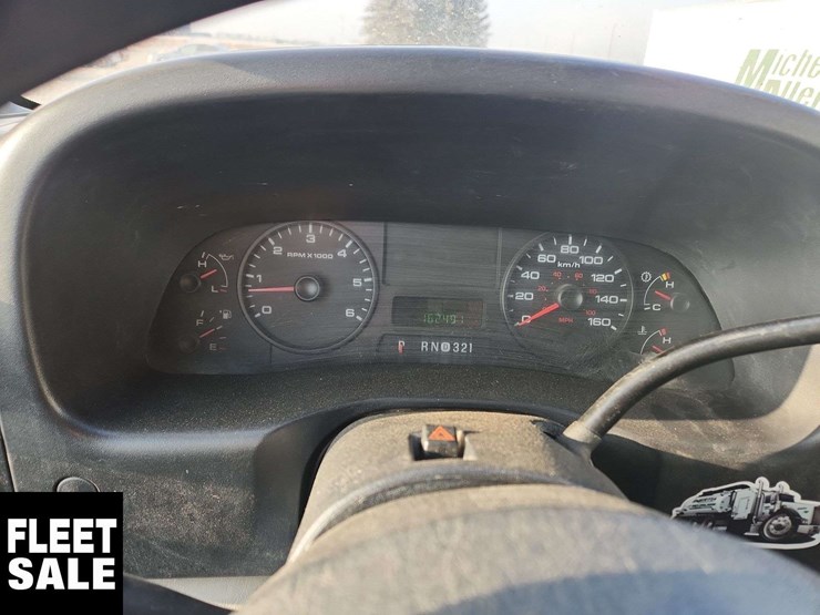 2006-ford-f550-image-9