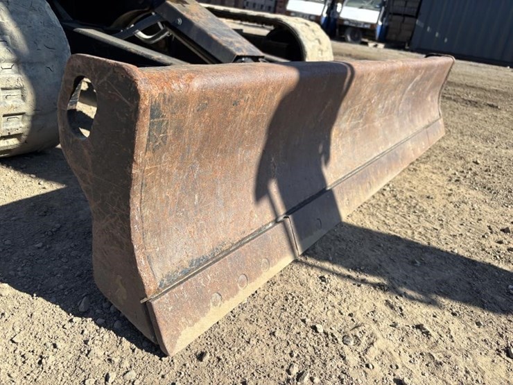 2022-caterpillar-303.5-image-10