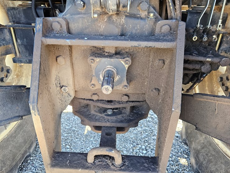 #203831-•-new-holland-td95-tractor-image-16