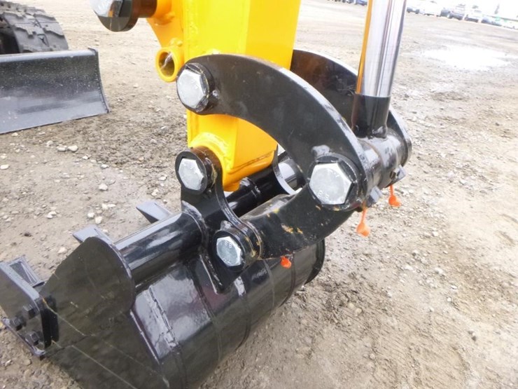 2025-vicsec-vc15-hydraulic-excavator-image-11