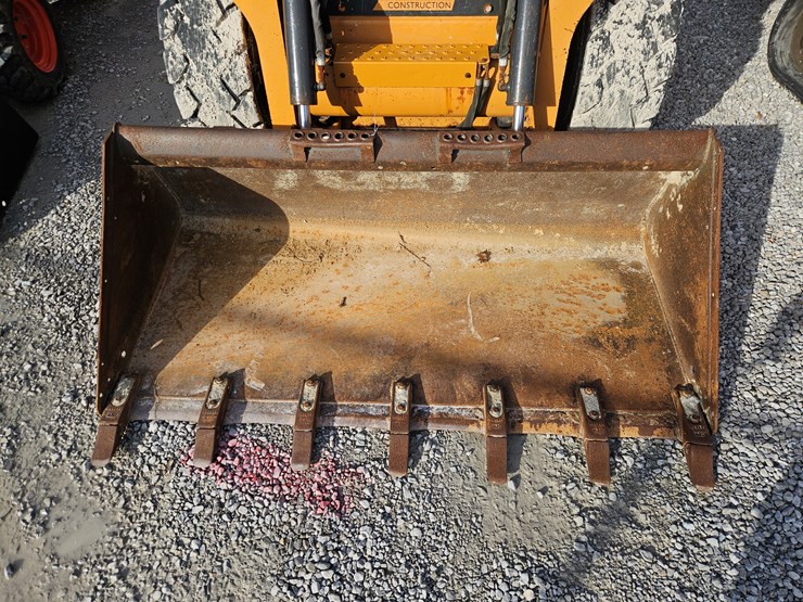 2012-case-sv250-image-3