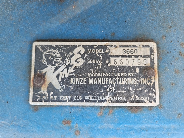 2012-kinze-3660-image-2