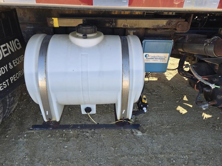 2014-international-7400-image-12