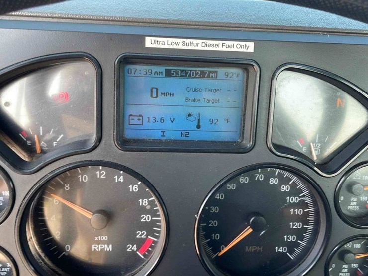 2015-mack-cxu613-image-8