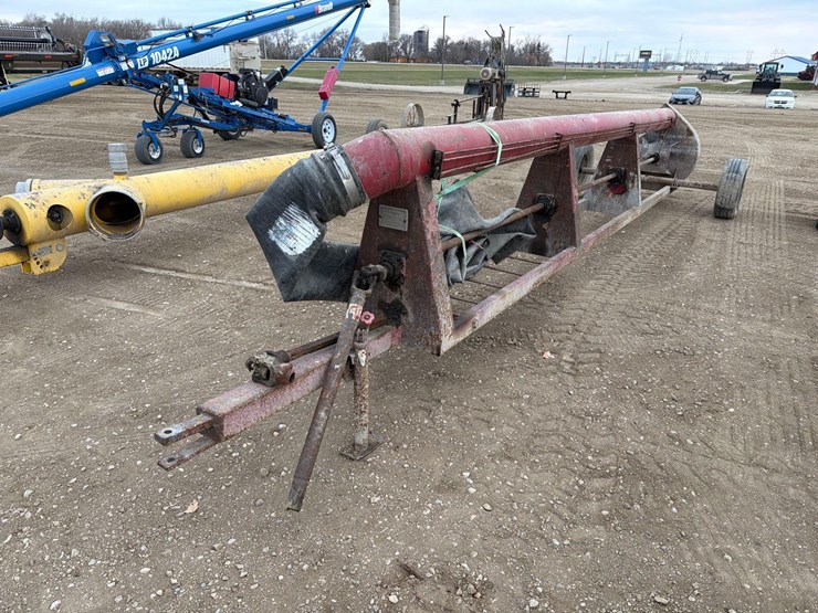 crisafulli-l-series-humpback-water-irrigation-pump-image-1