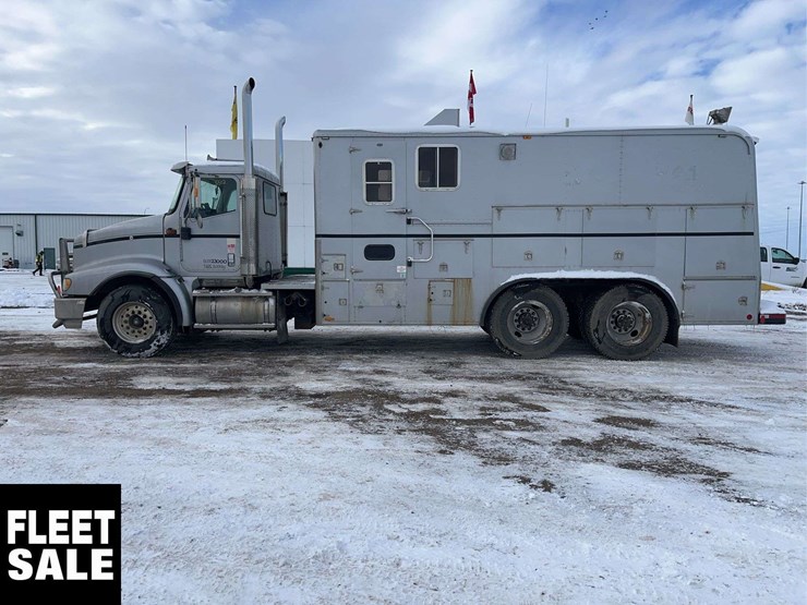 2003-international-9200i-image-2