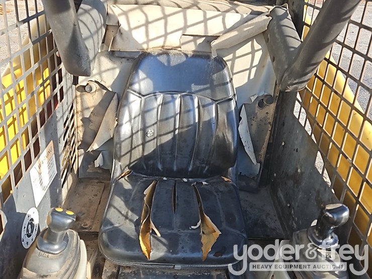 2003-caterpillar-246d-image-21