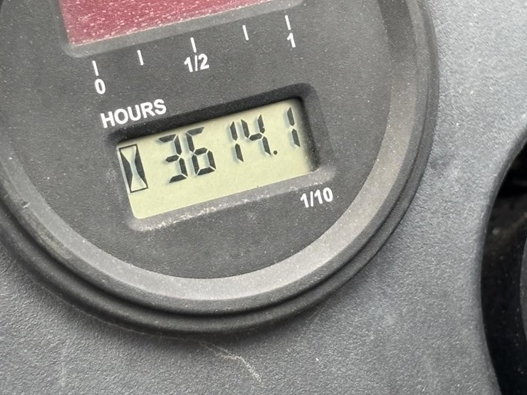 2012-club-car-turf-2-image-21