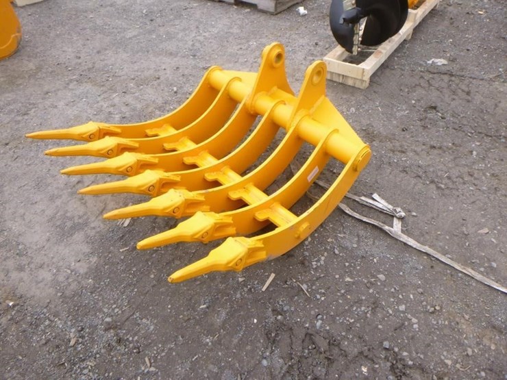 caterpillar-305-image-1