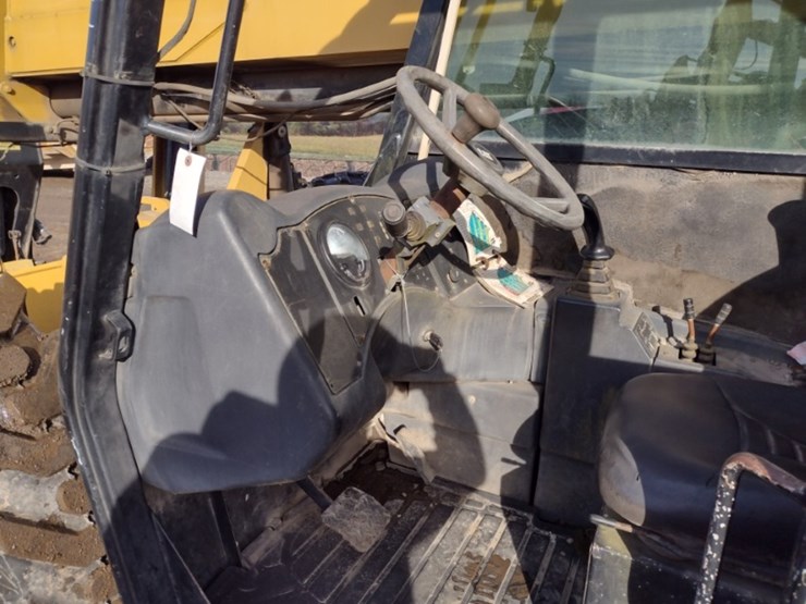 caterpillar-tl1055c-image-11