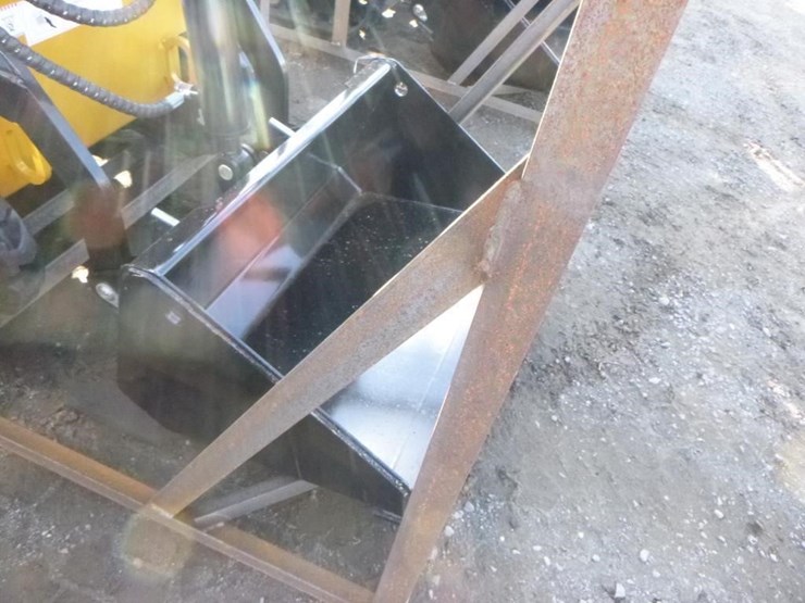 2025-agt-mx-mrt14-skid-steer-track-loader-image-8