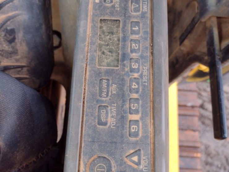 komatsu-pc240-lc-11-image-11