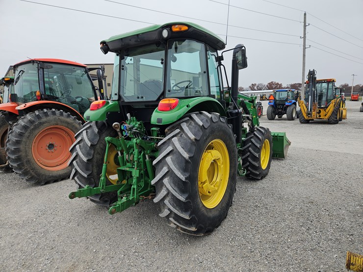 2016-john-deere-6120e-image-10