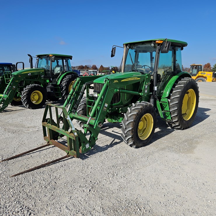 2011 JOHN DEERE 6100D