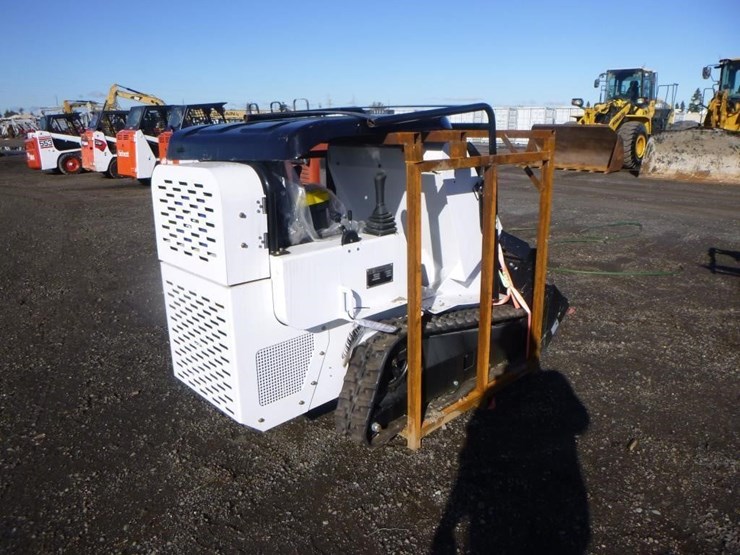 2025-bison-tele-bt360w-skid-steer-track-loader-image-3