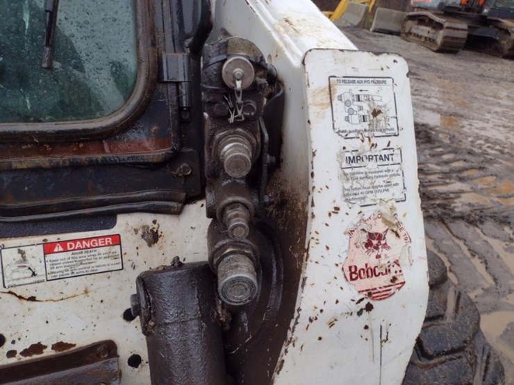 bobcat-s300-image-15